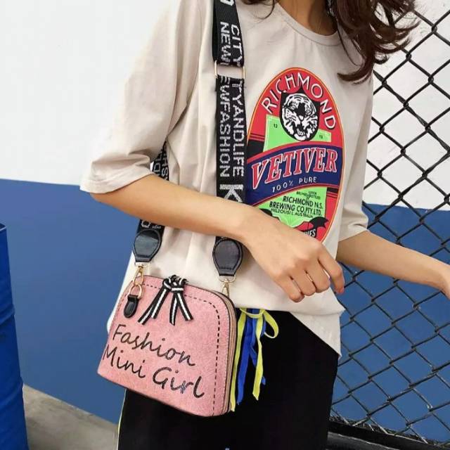 Tas selempang wanita model Korea