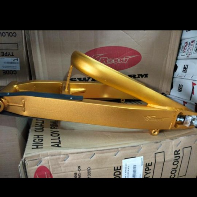 SWING ARM  VROSSI  VIXION OLD