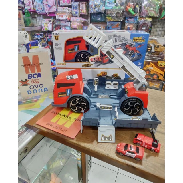 Mainan mobil balap, hot wheels, truck isi mobil, tas mobil, koper hot wheels