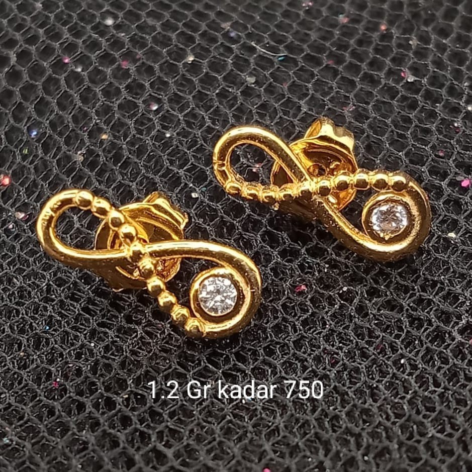 Anting Emas 17K - 1.2 Gr Kadar 750 - 1435