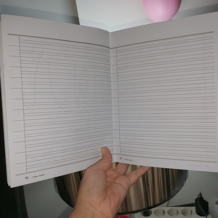 

Hari Ini Buku Tulis Tebal Tipis 1 Pack Promo