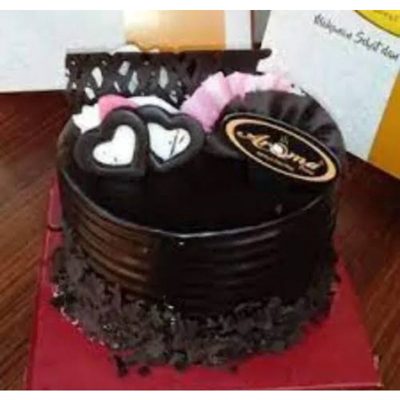 

Aroma Bakery Black forest ukuran 25cm