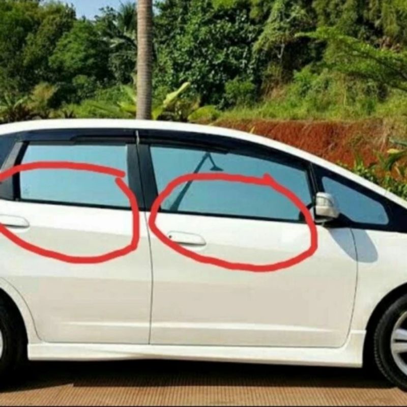 Karet Pelipit Kaca Luar Mobil Honda Jazz TH 2008 - 2012 1set/4pc