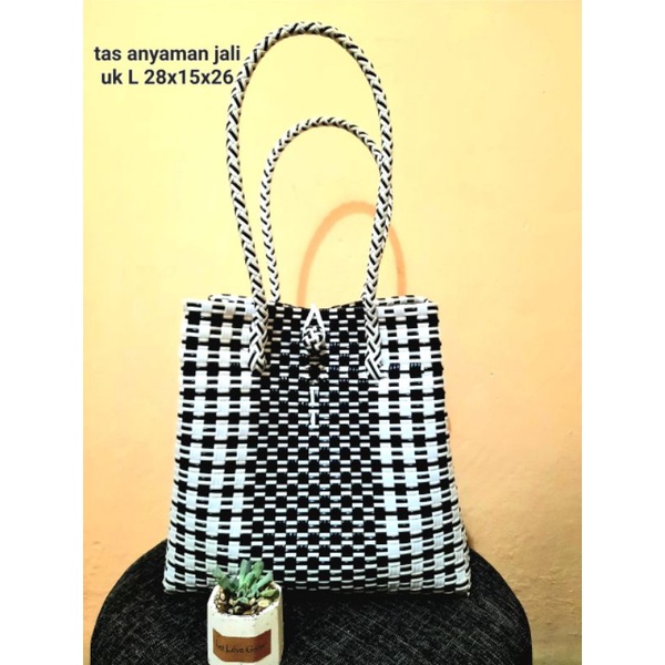 tas anyaman jali/putih hitam/tas anyaman plastik/tas anyaman jogja