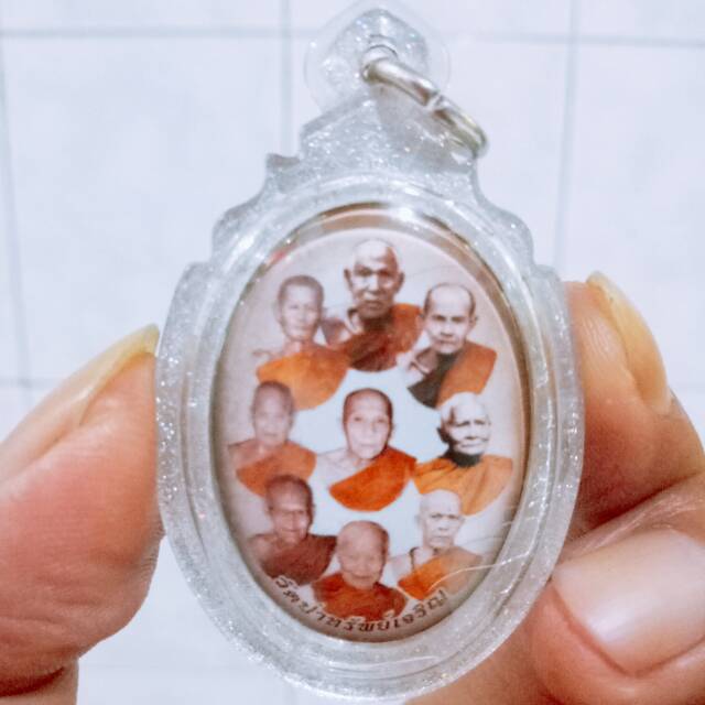 Thailand Amulet Locket Relic 9 Arahat Dhammayut - Wat Phanikrodaram