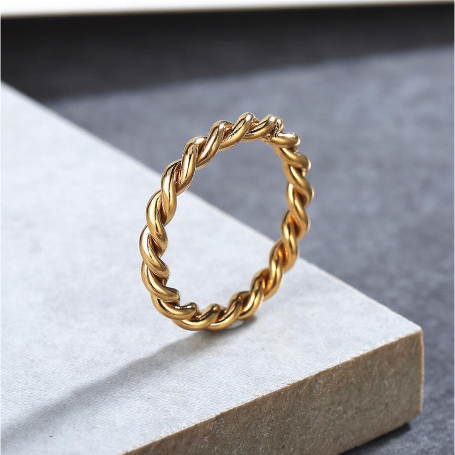 Cincin Pasangan Baja Titanium Bentuk Memutar Benang Emas Mawar Perak Sederhana Fashion Perhiasan Couple Rings Pria Wanita Unisex