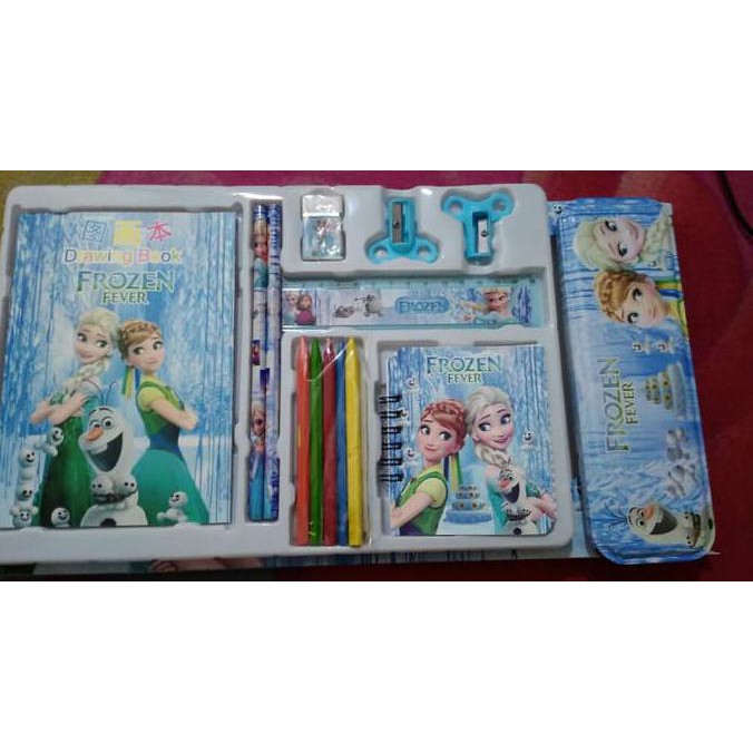 

PROMO TERMURAH 1 Set Perlengkapan Frozen / Alat tulis Karakter Frozen / Sekolah DR201