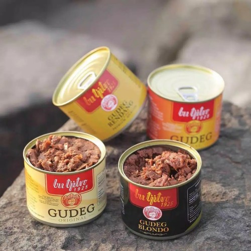 

Bu Tjitro 1925 Gudeg Kaleng Rasa Original Pedas Rendang Blondo Paket 4 Kaleng