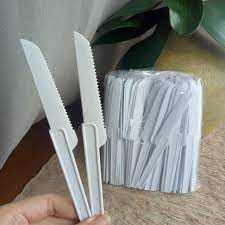 PISAU PLASTIK KUE Brownies KECIL PISAU ROTI CAKE PISAU PIZZA ISI 100PCS Pisau Plastik Kue Tart Pisau