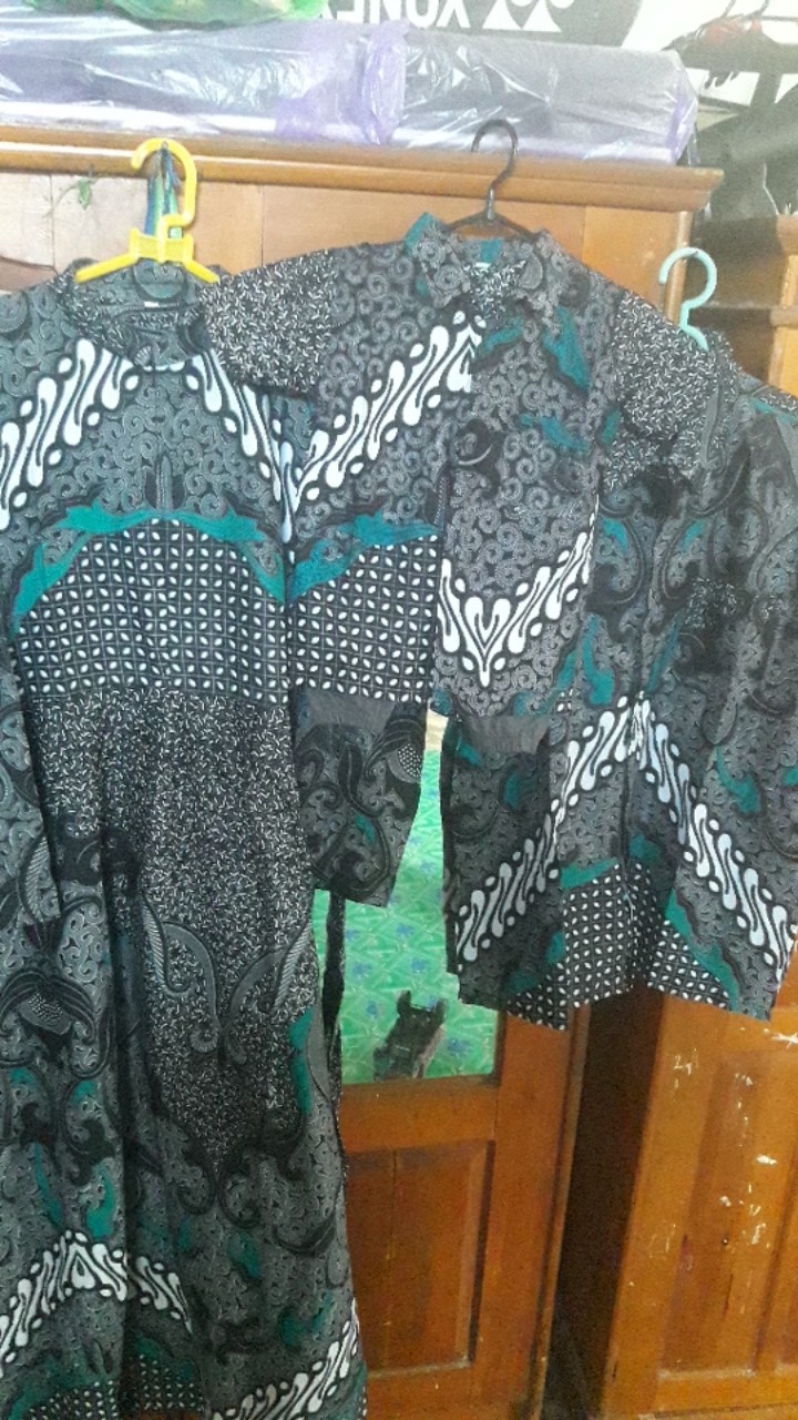 Batik Couple Keluarga Original Uzla Collection Motif Truntum Dimensi Abu