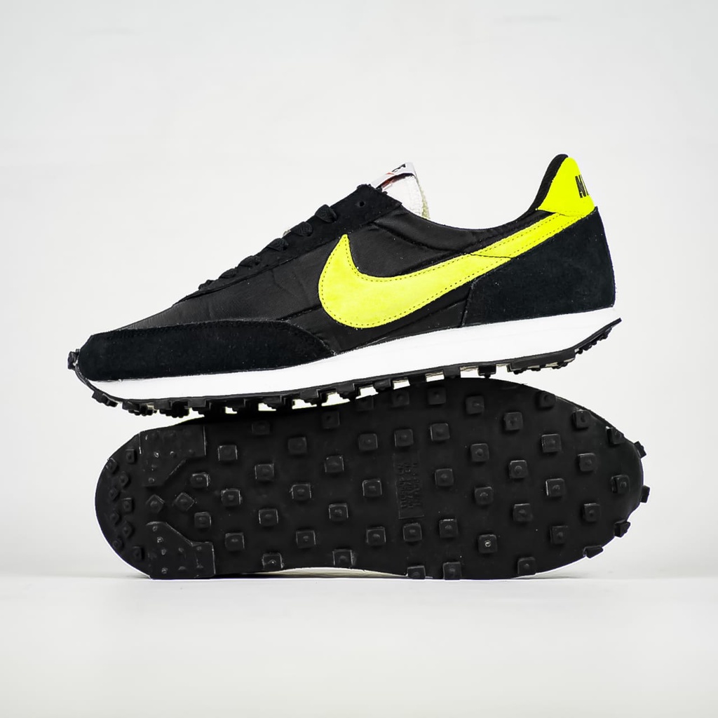 NIKE DAYBREAK BLACK STABILO PRIA ORIGINAL