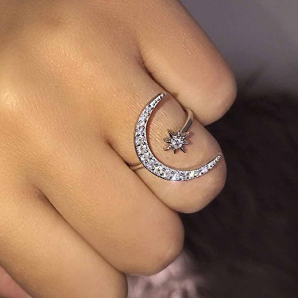 Hu Hu Hu Hu Hu Alat Bantu Pasang Kacamata♡ Cincin Wanita Model Terbuka Desain Bulan Bintang Hias Berlian Imitasi Kreatif Untuk Pernikahanhadiah