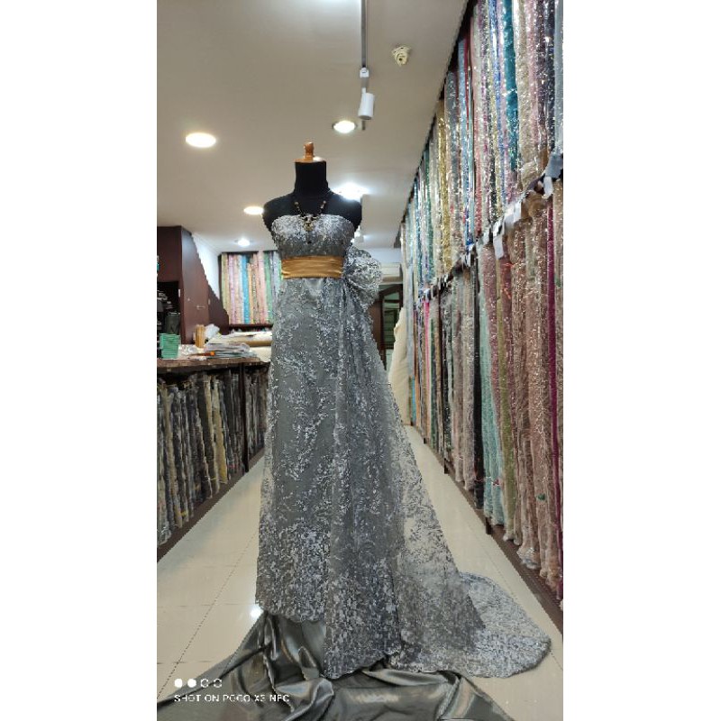 Kain Tile Brokat Kebaya Dress Silver