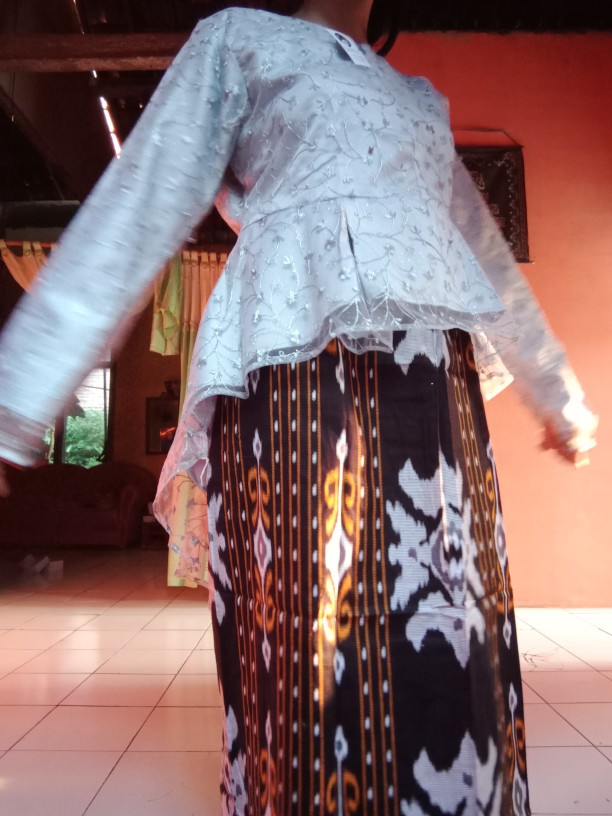 Batik Couple Kebaya Set Diva Series Tunangan Lamaran Wisuda Kondangan