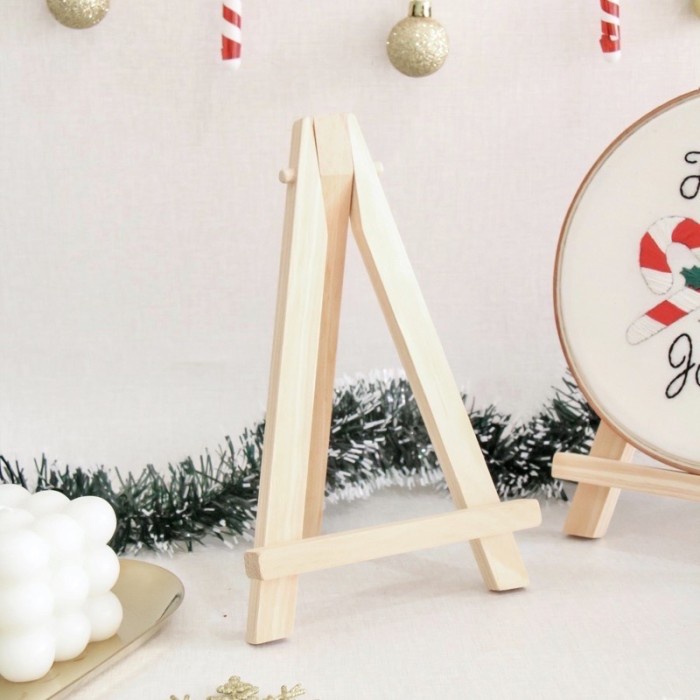 

Produk Terbaru Easel Kayu Kokoh