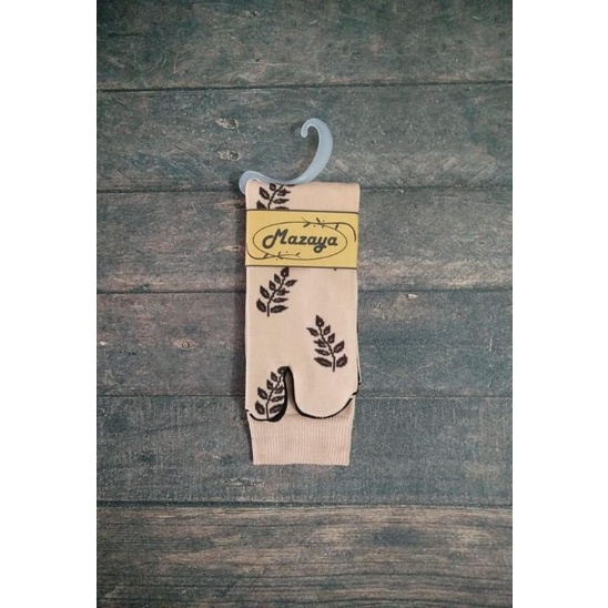Kaos Kaki Jari Jempol Motif Daun Wanita Muslimah Nilon-Krem