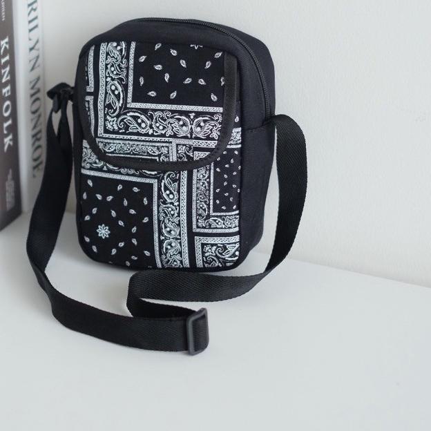 ☊ Fassystore Leony Slingbag Yaya ♢