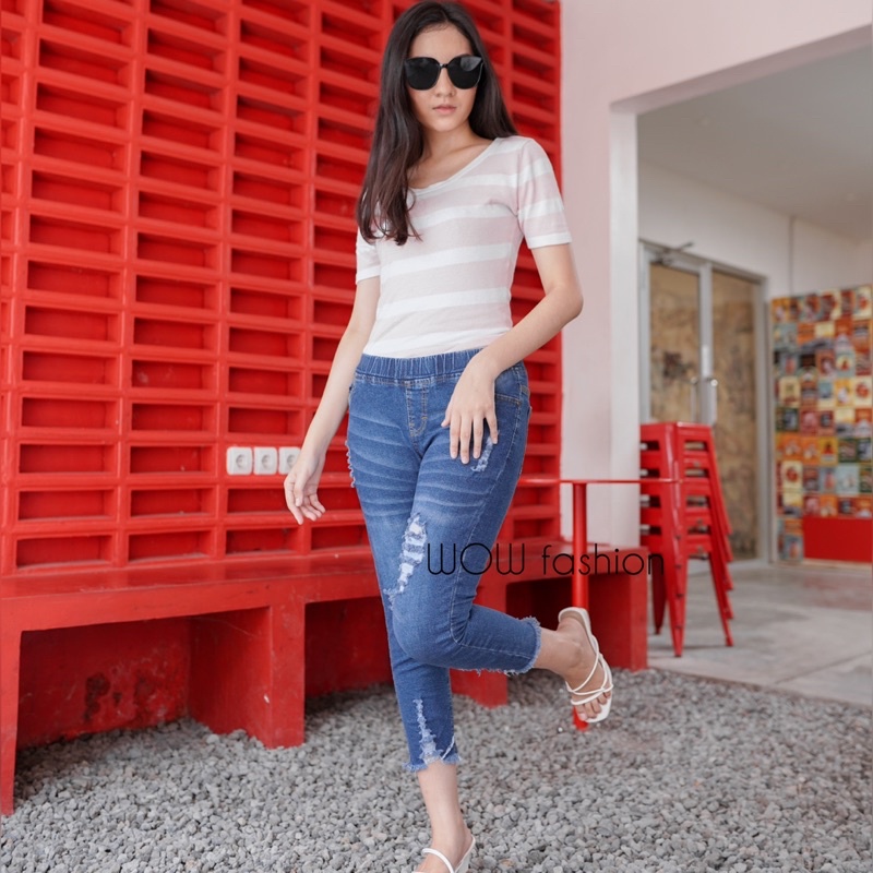 RUSH JEANS - CELANA JEANS HIGWAIST SOBEK DEPAN WANITA