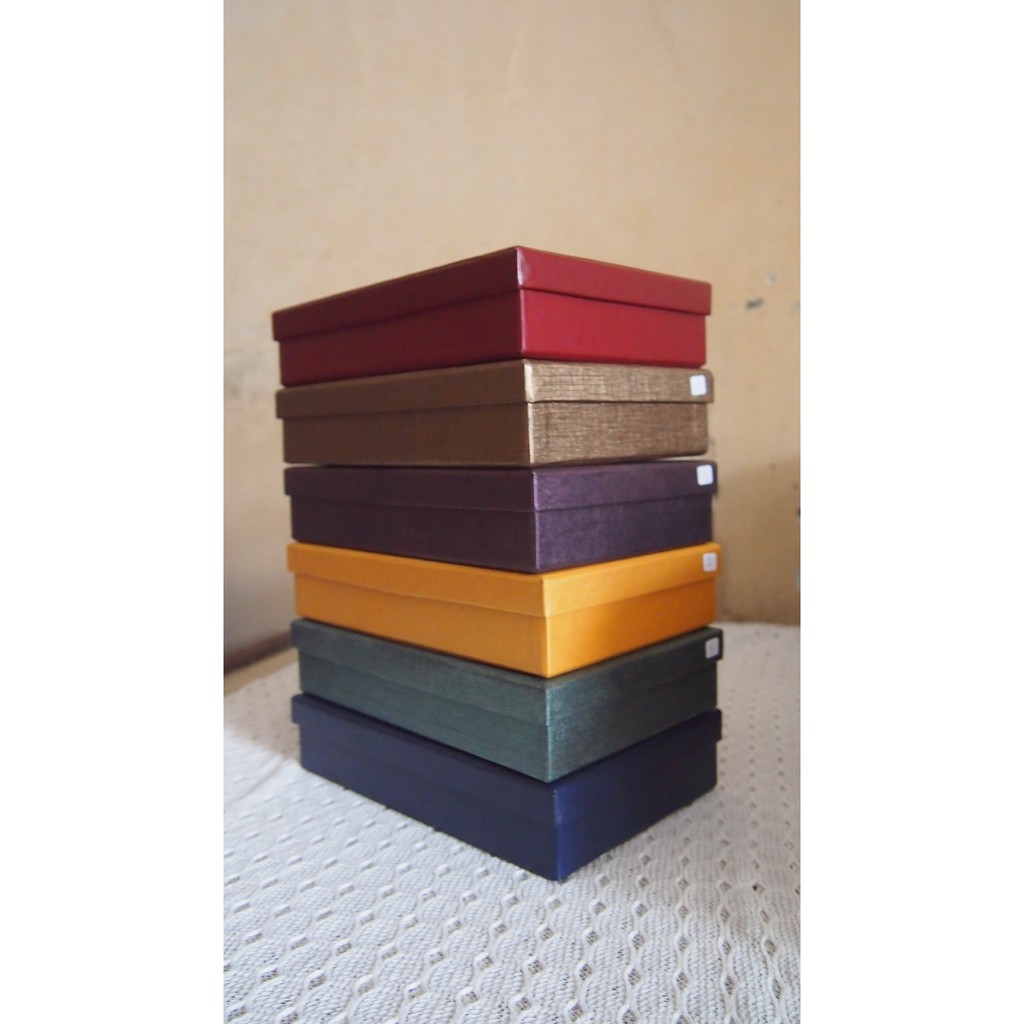 

Kotak Kado Persegi 09