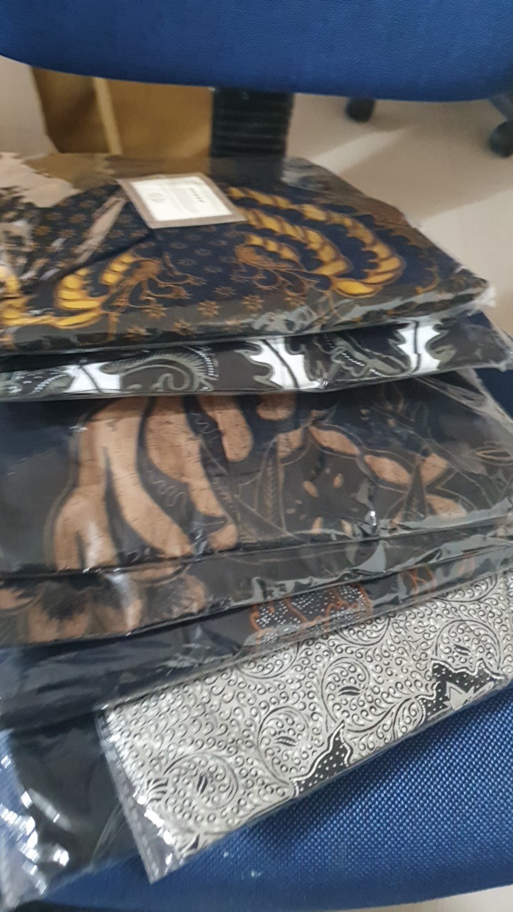 Waranggana Pendek Kemeja Batik Pria Katun Sragenan Full Furing
