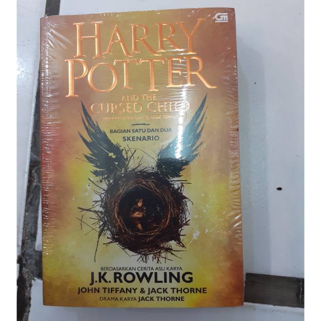 NOVEL HARRY POTTER AND THE CURSED CHILD OLEH JK ROWLING  GRAMEDIA