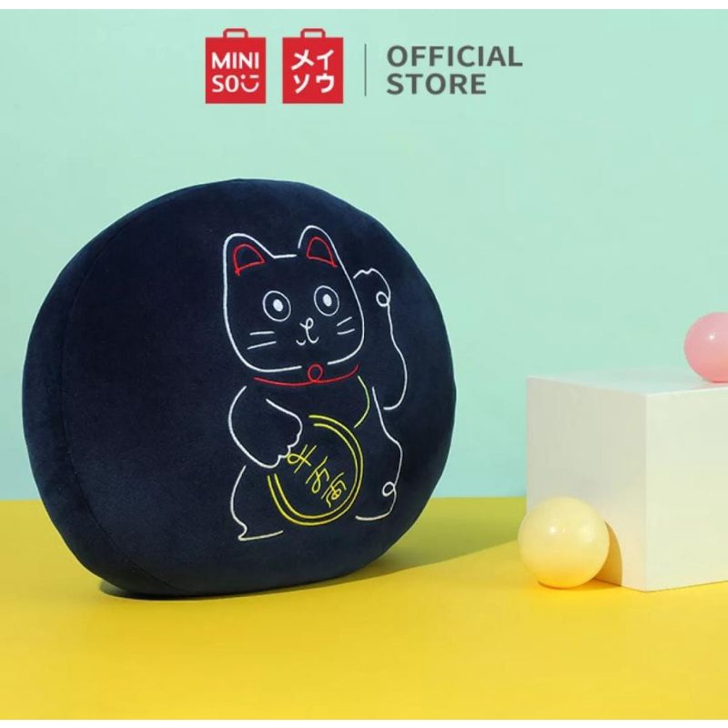 miniso bantal kucing bulat