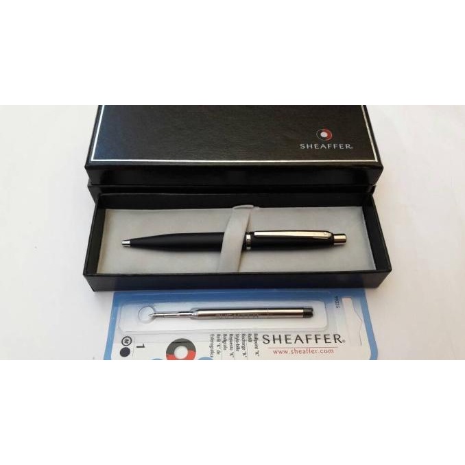 

Paket 1 Klik: 1pcs Sheaffer VFM Matte Black BP + 1pcs Refill BP