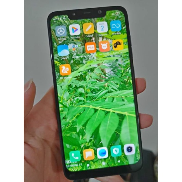 pocophone  f1 6/128gb second original-128gb