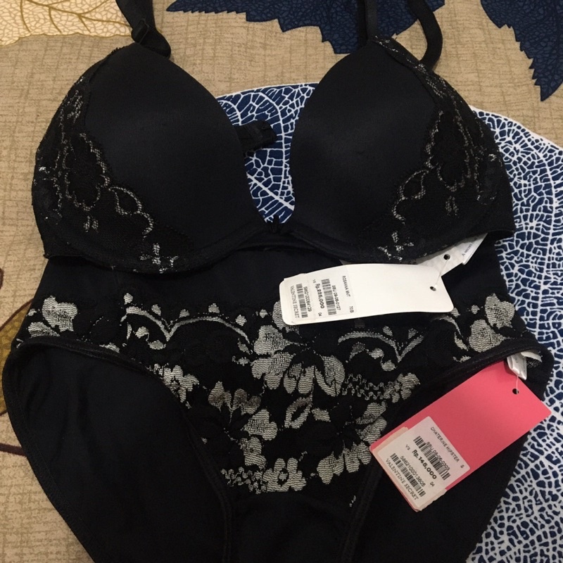 BRA BH VALENTINE SECRET LINGERIE PUSH UP CUP B 32 / 34