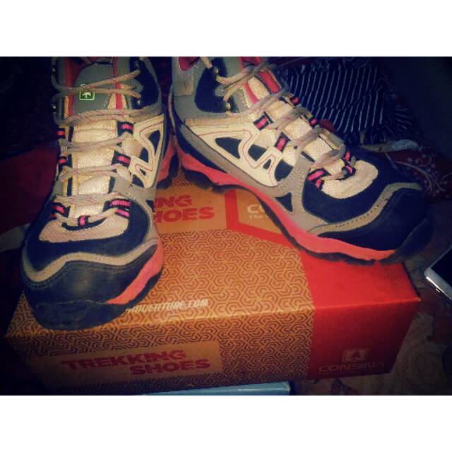 Sepatu Gunung Consina