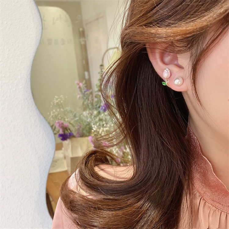 Anting Desain Tulip Aksen Mutiara Gaya Korea Untuk Wanita