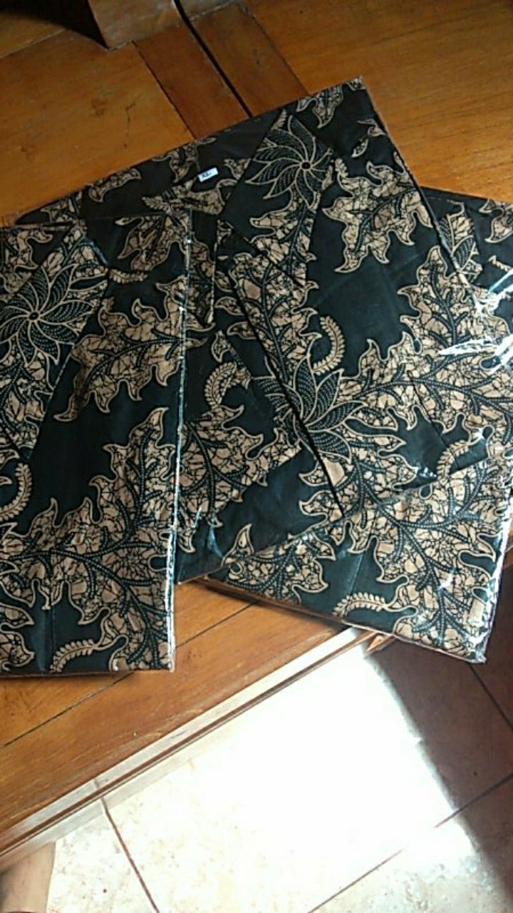 Couple Batik Keluarga || Setelan Couple Batik Ayah Ibu Anak Cewek