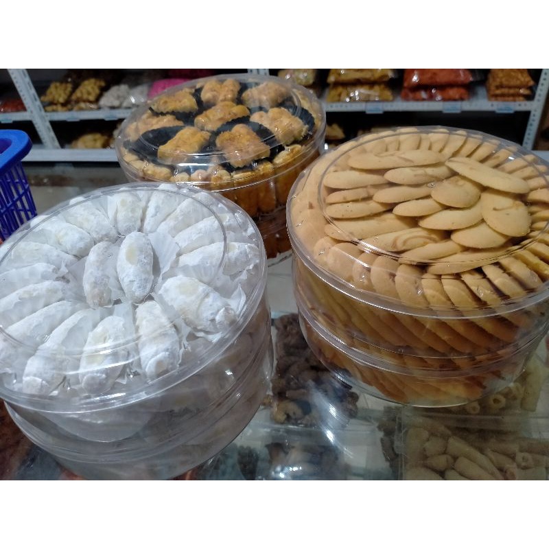 

KUE PUTRI SALJU/KASTANGEL/LIDAH KUCING/KUE LEBARAN/KUE KERING