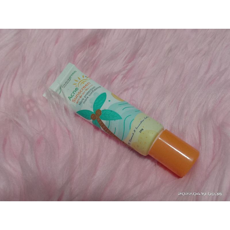 navagreen sunscreen acne