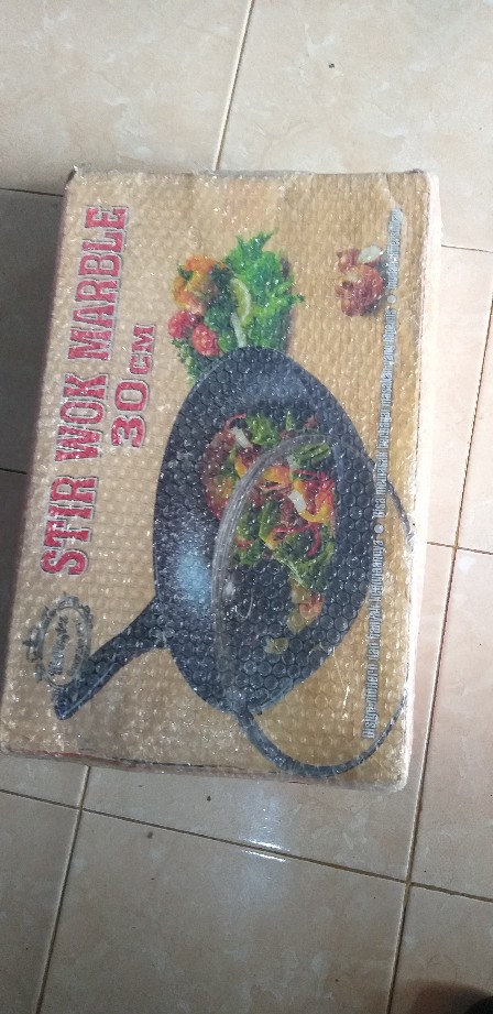 Wajan Stirwok 30cm Marble Pan Die Cast Titanium Metalic Coating