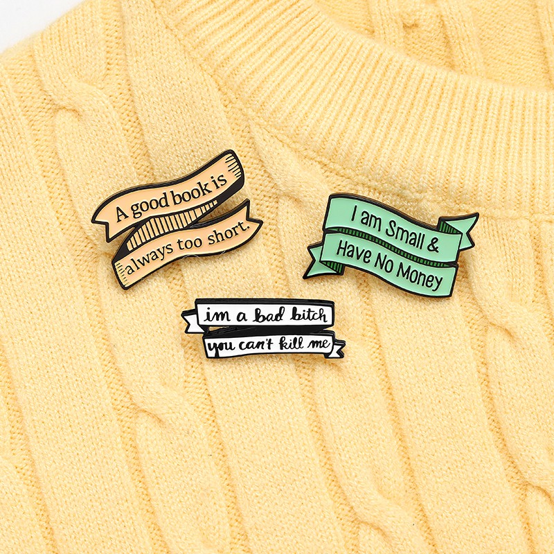 Bros Pin Enamel Bentuk Tulisan Quotes Untuk Aksesoris Tas Ransel / Pakaian / Hadiah