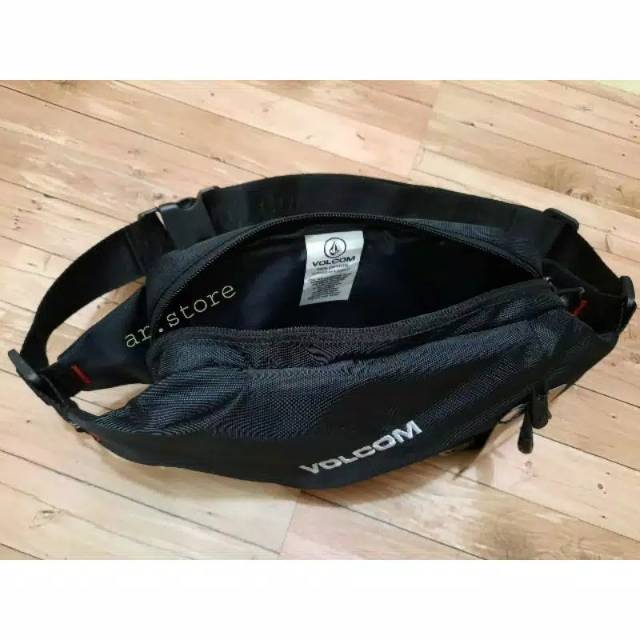 TAS VOLCOM WAISTBAG VOLCOM TAS SELEMPANG VOLCOM LOGO BESI