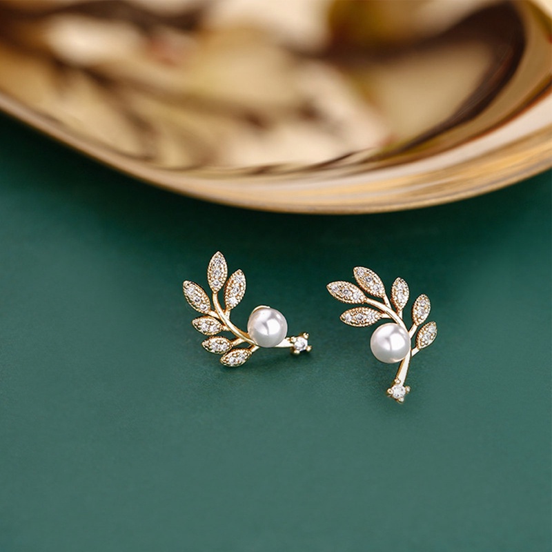 Anting Mutiara Bentuk Daun Kecil Gaya Retro Korea Untuk Wanita