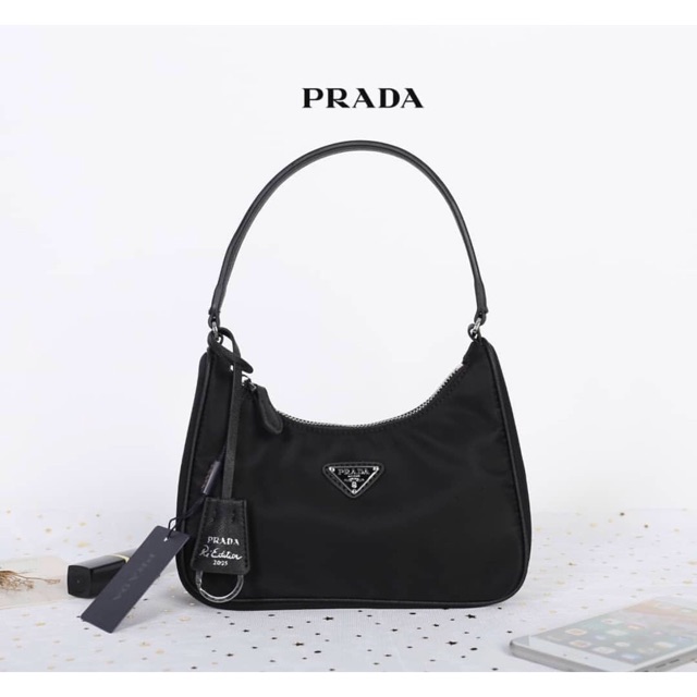 prada bag harga