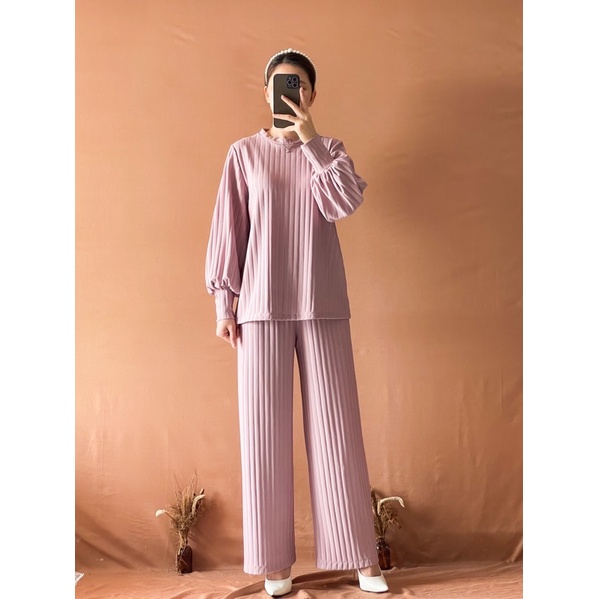 Zolly Set (1 Set Long Knit dengan Premium look)-Lavender