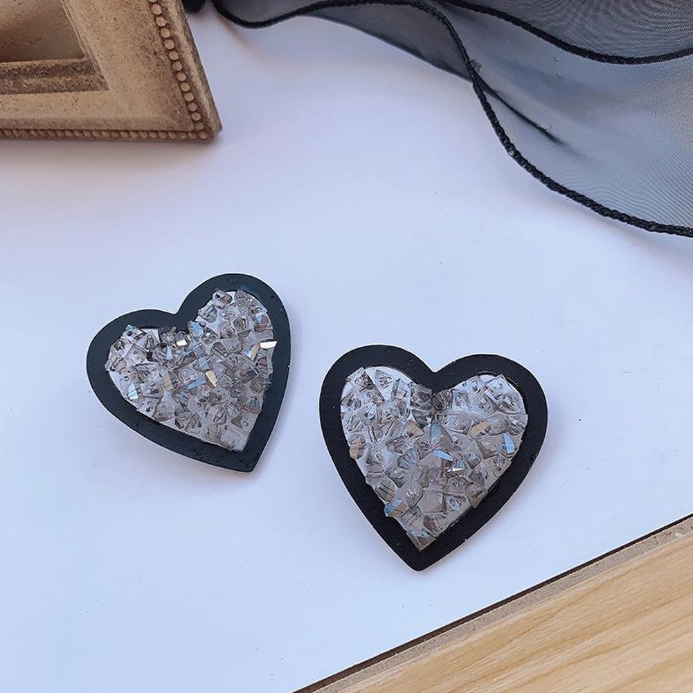 Anting Bentuk Hati Aksen Kristal Warna Hitam Untuk Wanita