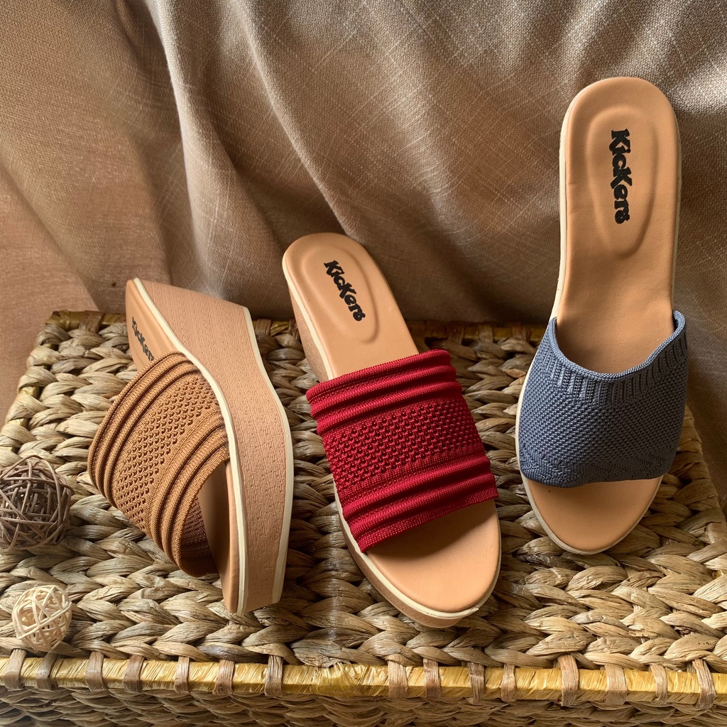 SENDAL WEDGES SLOP RAJUT CEWEK KOREA MODERN TERBARU TERLARIS Wedges Sandal Selop / Slop Casual Murah Sandal Wanita Kekinian 2022 // Sandal Wanita Tren Terbaru // Sandal Wedges Terbaru // Sandal Wanita Terbaru SALE PROMO GRATIS ONGKIR WEDGES SLOP RAJUT 2