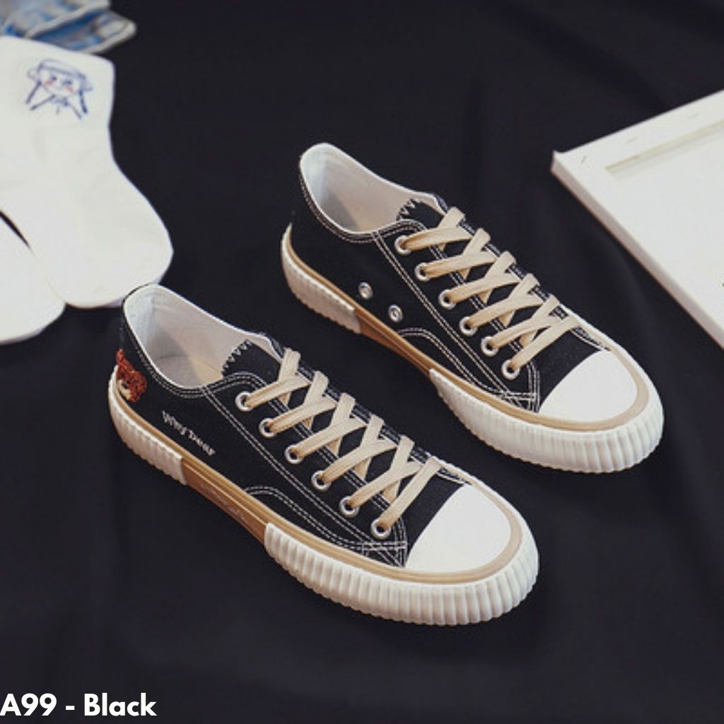 SEPATU SNEAKERS TALI WANITA IMPORT BATAM ANTI SLIP NYAMAN DIPAKAI KELUARAN TERBARU MOTIF BERUANG A99