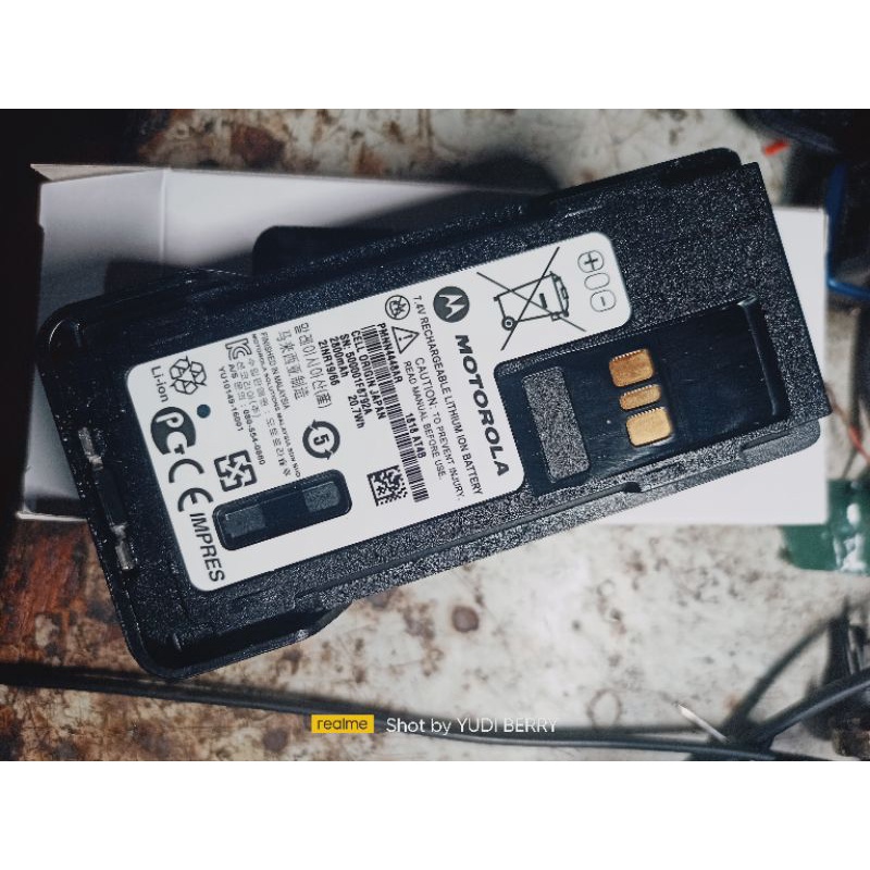 Baterai HT Motorola Apx1000 Bekas  Battery HT Motorola APX 1000 Second rusak drops