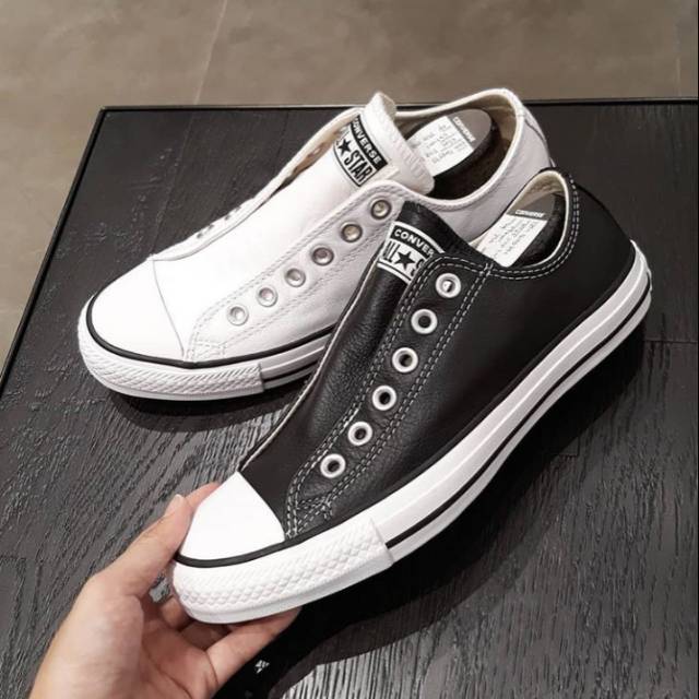 sepatu converse leather