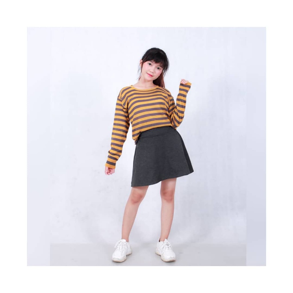 Cellia Baju Sweater Rajut Wanita