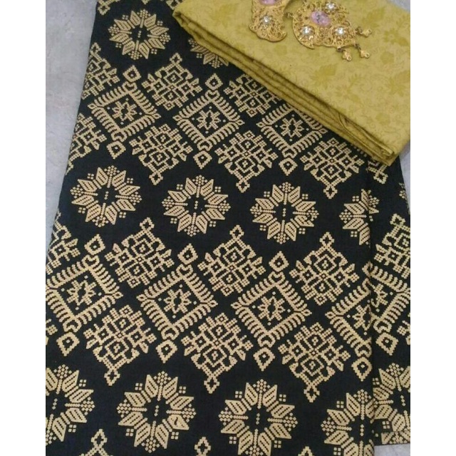 Kain Batik Prada Gold Kembang