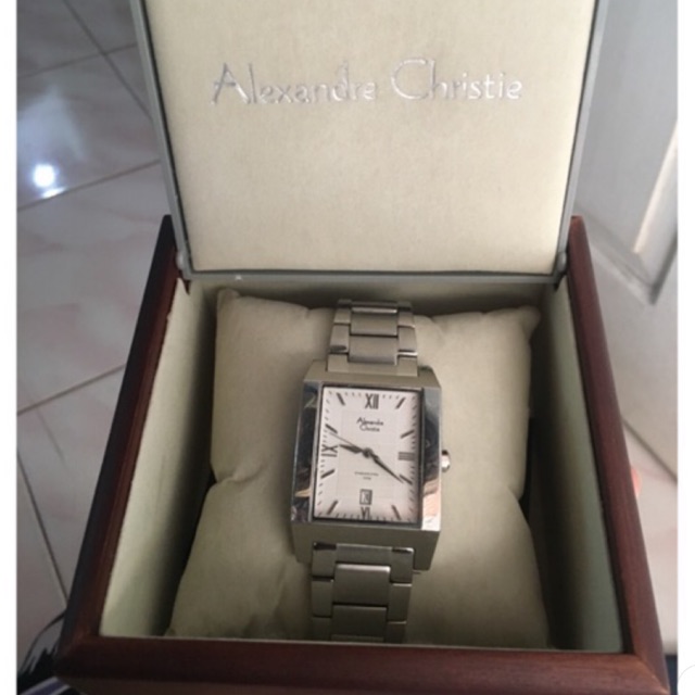 Preloved jam tangan Alexandre Christie Pria/Wanita bisa pakai. 100% Original.