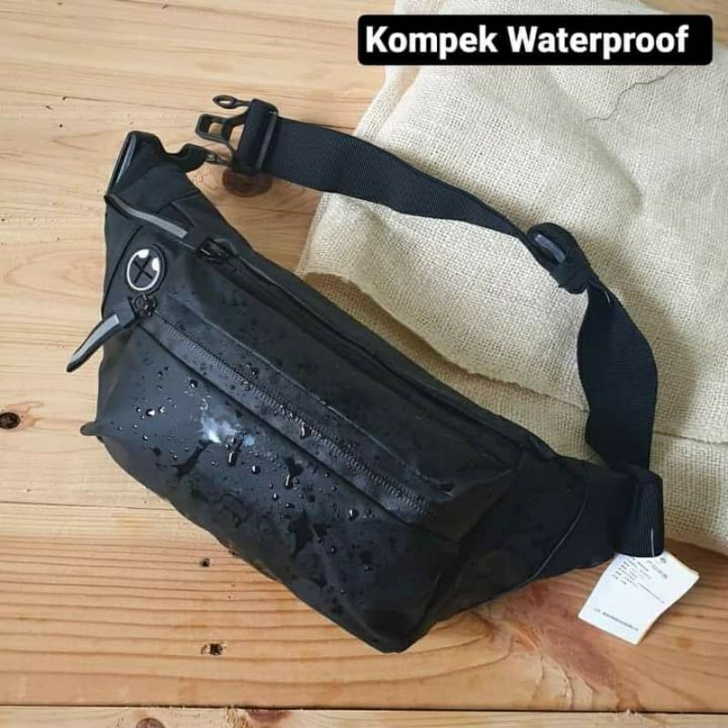 Tas Selempang Waterproof Anti air Pria Wanita WaistBag Outdoor Terlaris