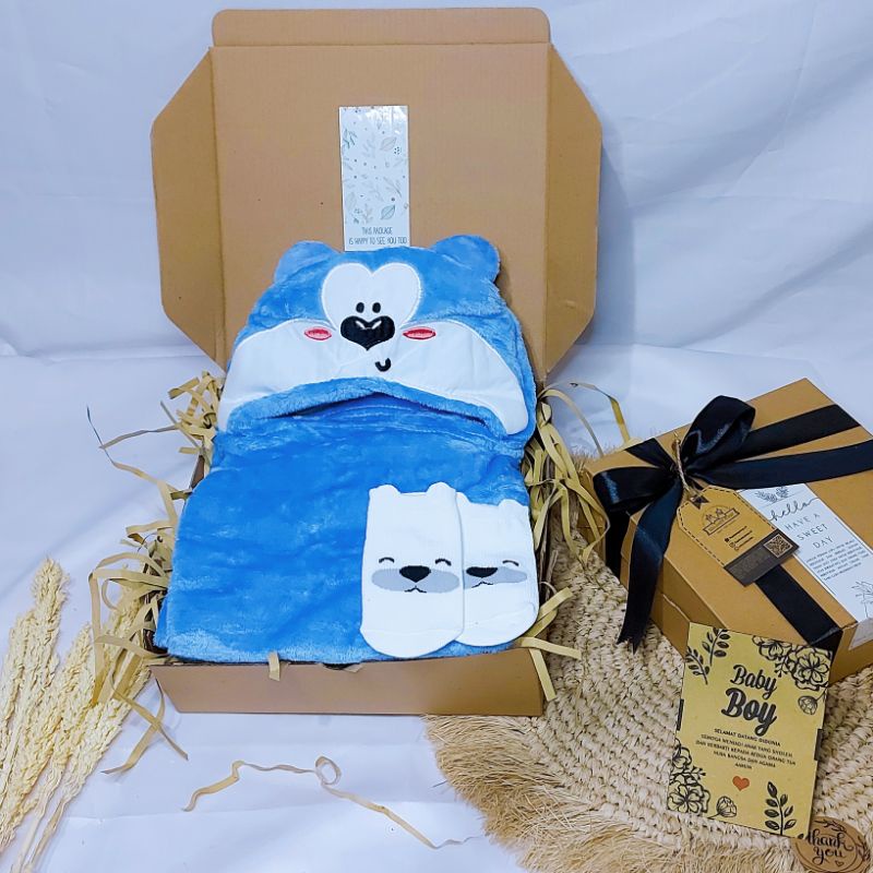 KADO HAMPERS BAYI | HAMPERS SELIMUT BAYI | HAMPERS BABY NEWBORN | SELIMUT DOUBLE FLEECE | SELIMUT TOPI 3D IMPORT | HAT BLANKET 3D | SELIMUT TOPI TEBAL | KADO BAYI SELIMUT-cute blue bear hat